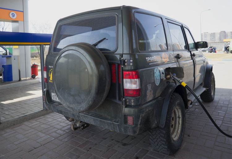 Tovább csökkennek az üzemanyagárak