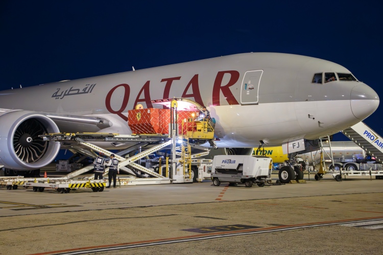 qatar áruszállító repülőgép repülőtér
