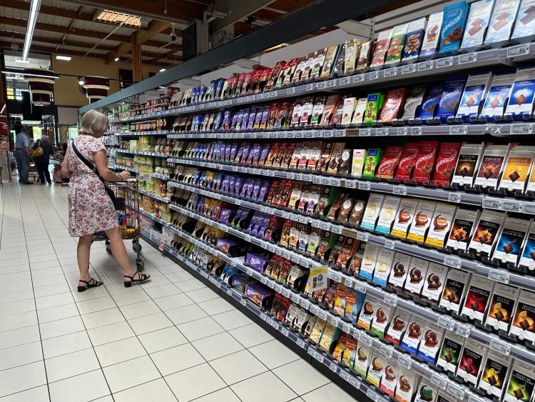 Papírcsomagolásra váltott – vegyes a fogadtatás