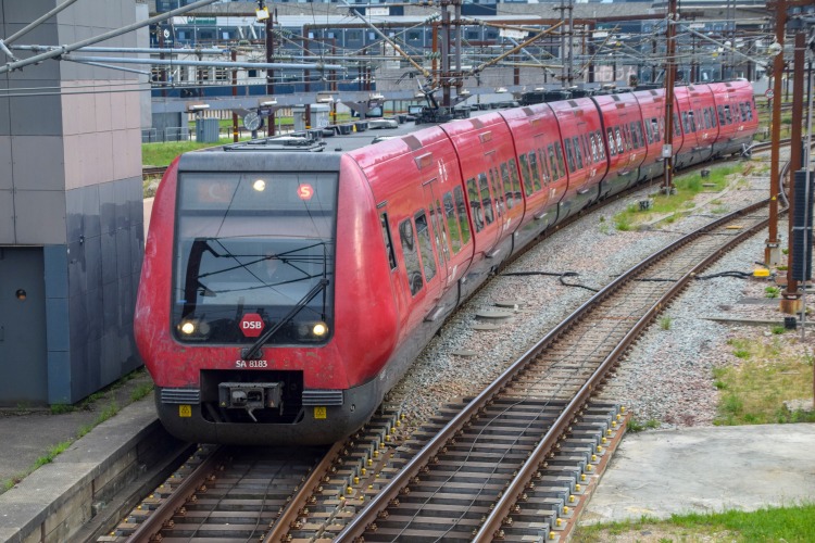 Vezető nélküli vonatok közlekedhetnek az elővárosban