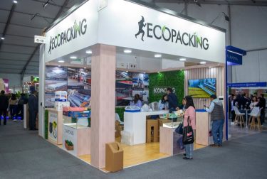 Kiállítói stand látható az interpack 2026 szakkiállítás egyik csarnokában.
