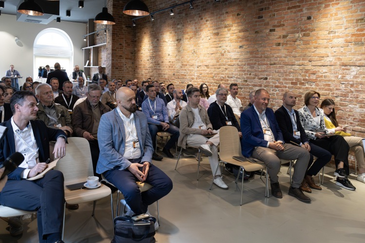 Nemcsak a robot fontos – így működik a raktárautomatizálás