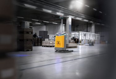 Jungheinrich targonca gurul a raktárban intralogisztika