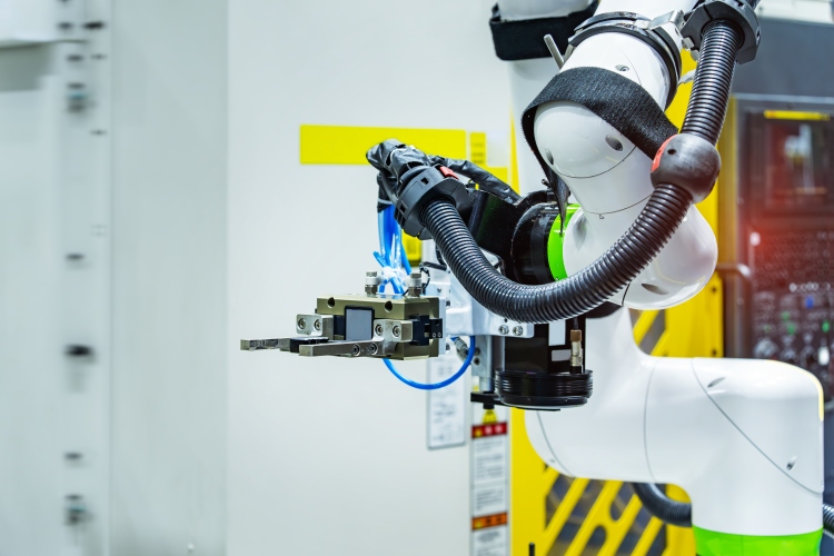KUKA – Robotizálják a teljes csomagolási folyamatot