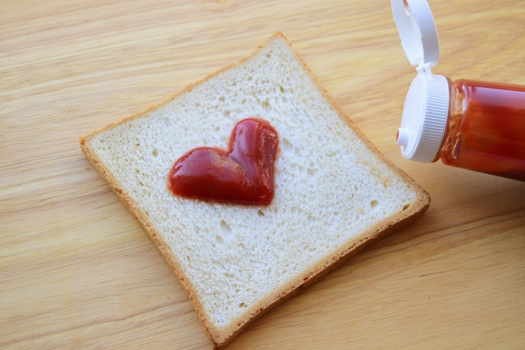 Te mennyire szereted? Döntsd el az egyedi ketchupkupakkal!
